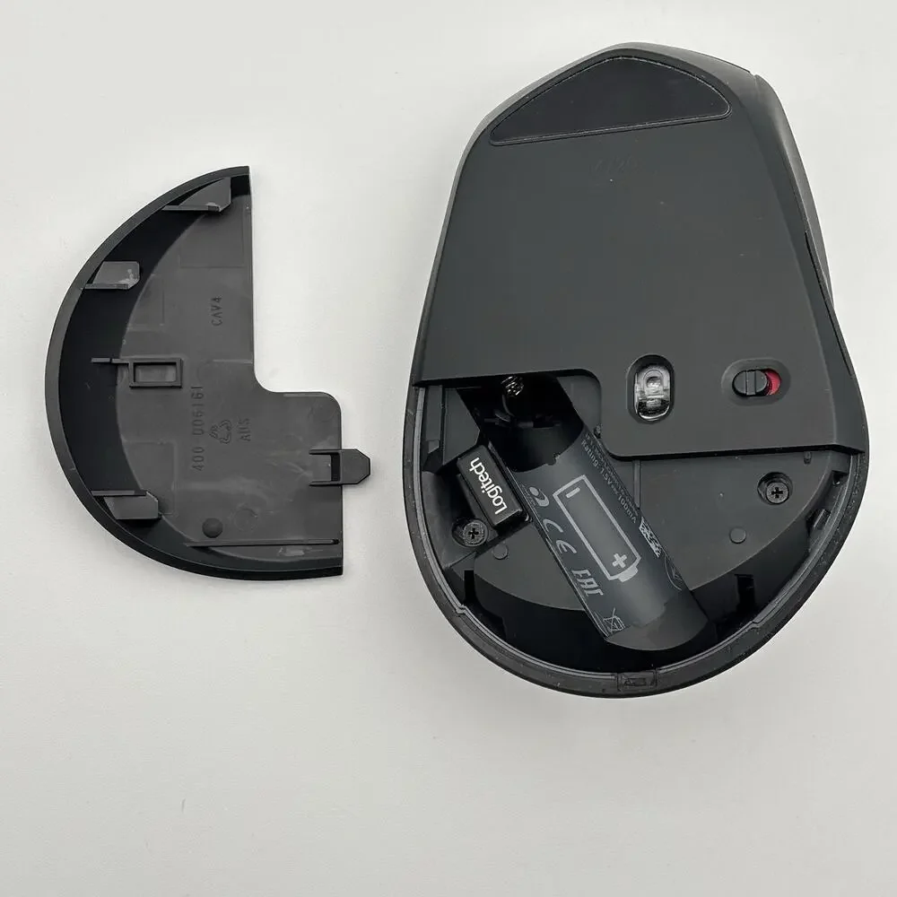 Logitech M720 Triathlon Wireless Mouse, With Dongle - Black - Tested. Works.